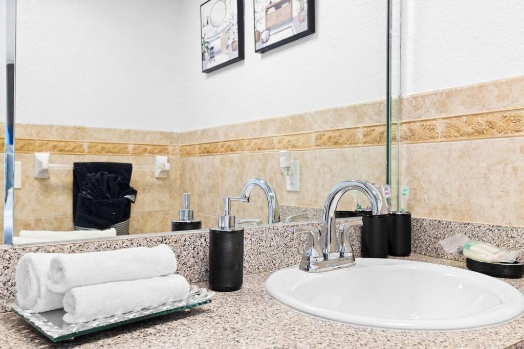 Beautiful Apartment In The Heart Of Miami Apt 8 Bagian luar foto